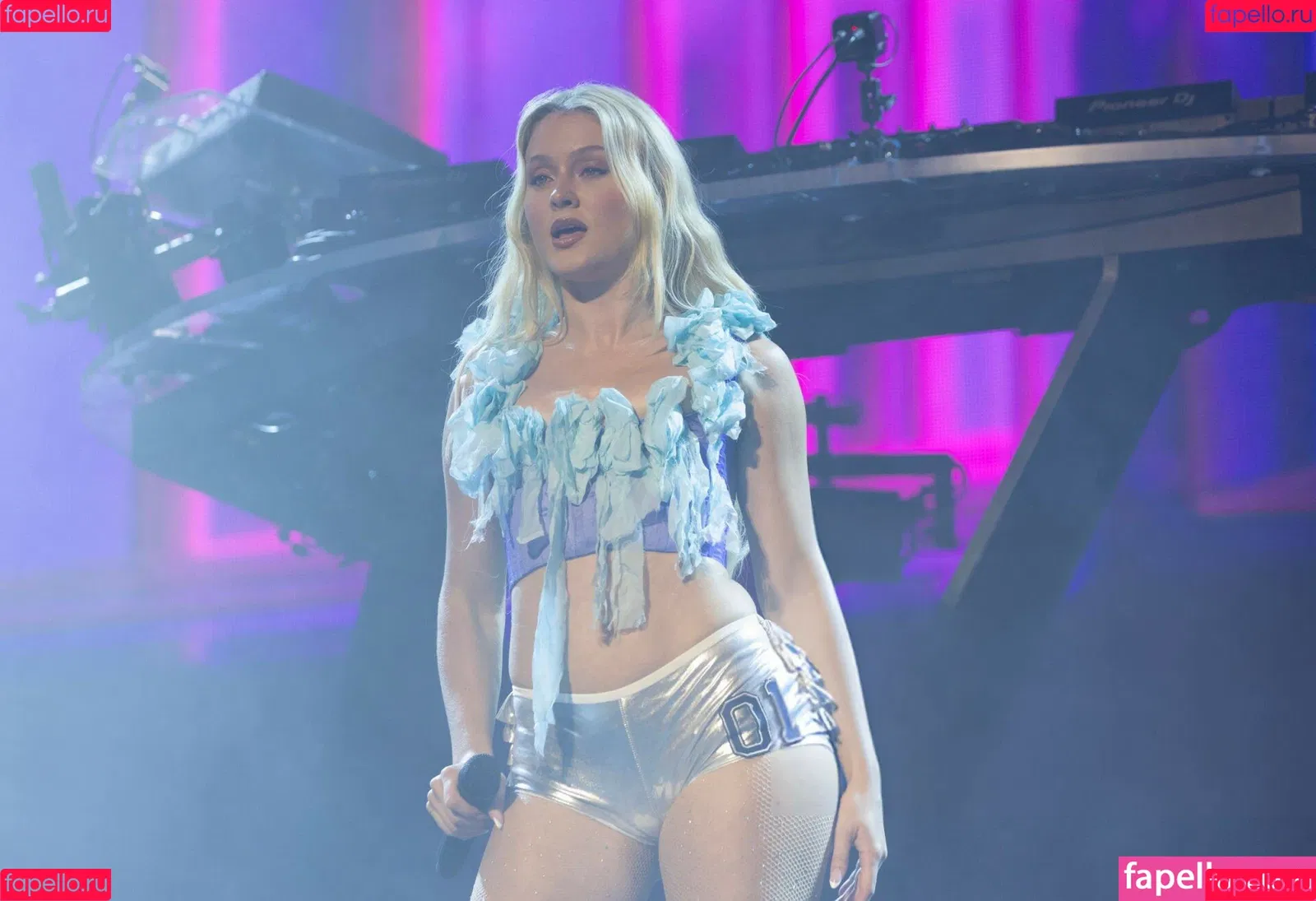 Zara Larsson / zaralarsson Onlyfans Photo Gallery 