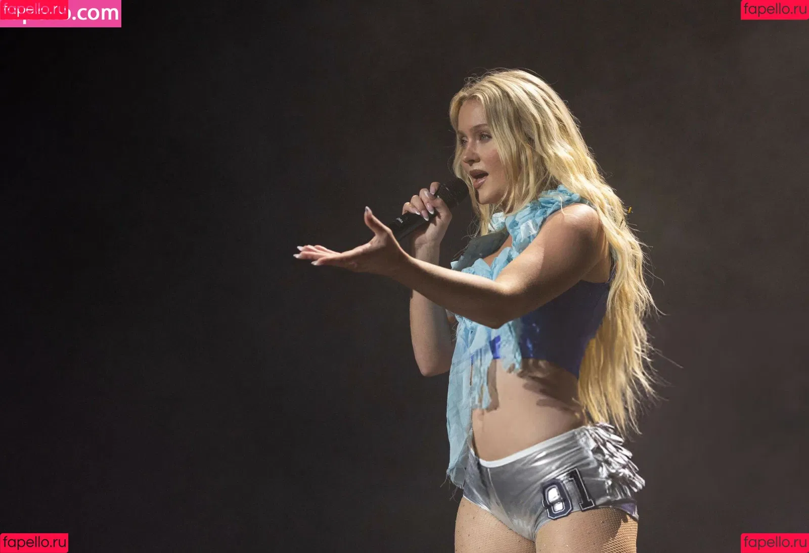 Zara Larsson / zaralarsson Onlyfans Photo Gallery 
