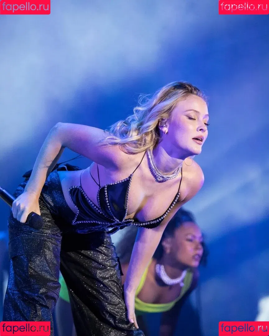 Zara Larsson / zaralarsson Onlyfans Photo Gallery 