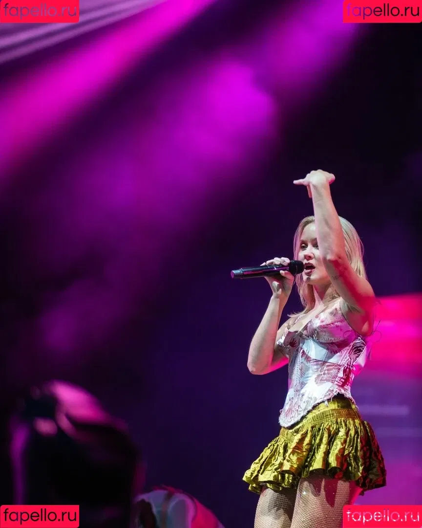 Zara Larsson / zaralarsson Onlyfans Photo Gallery 