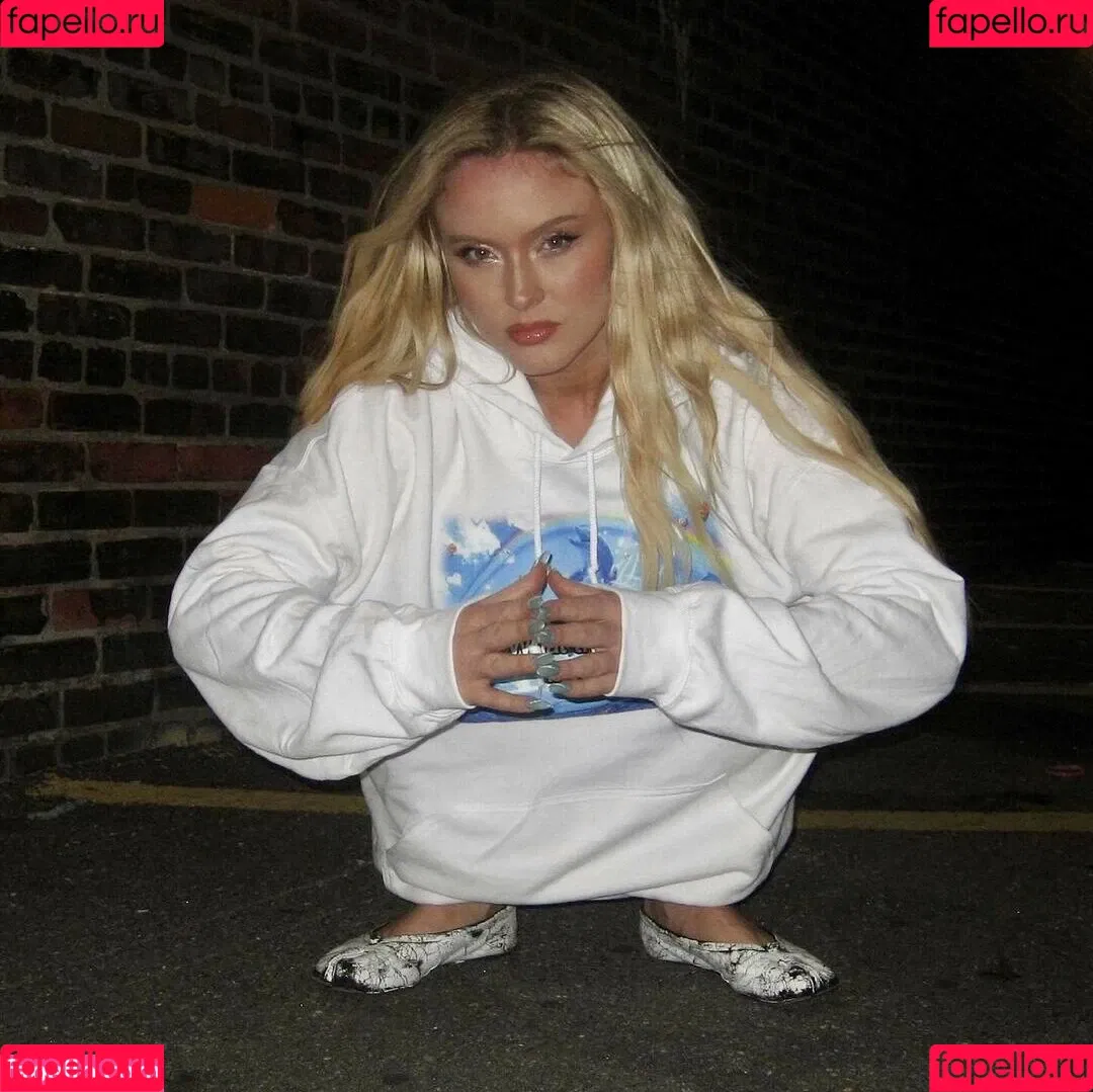 Zara Larsson / zaralarsson Onlyfans Photo Gallery 