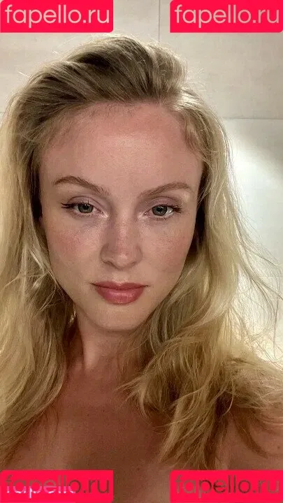 Zara Larsson / zaralarsson Onlyfans Photo Gallery 