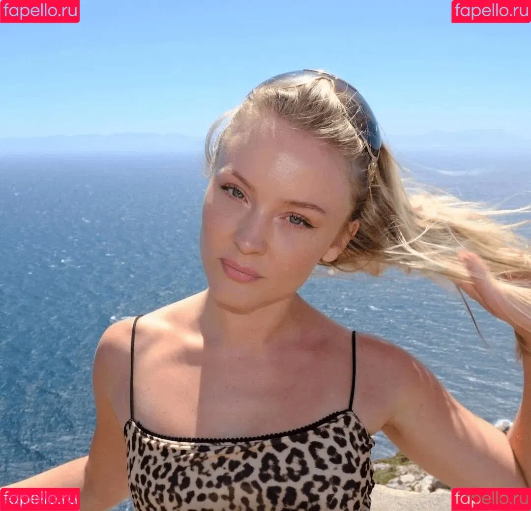 Zara Larsson / zaralarsson Onlyfans Photo Gallery 