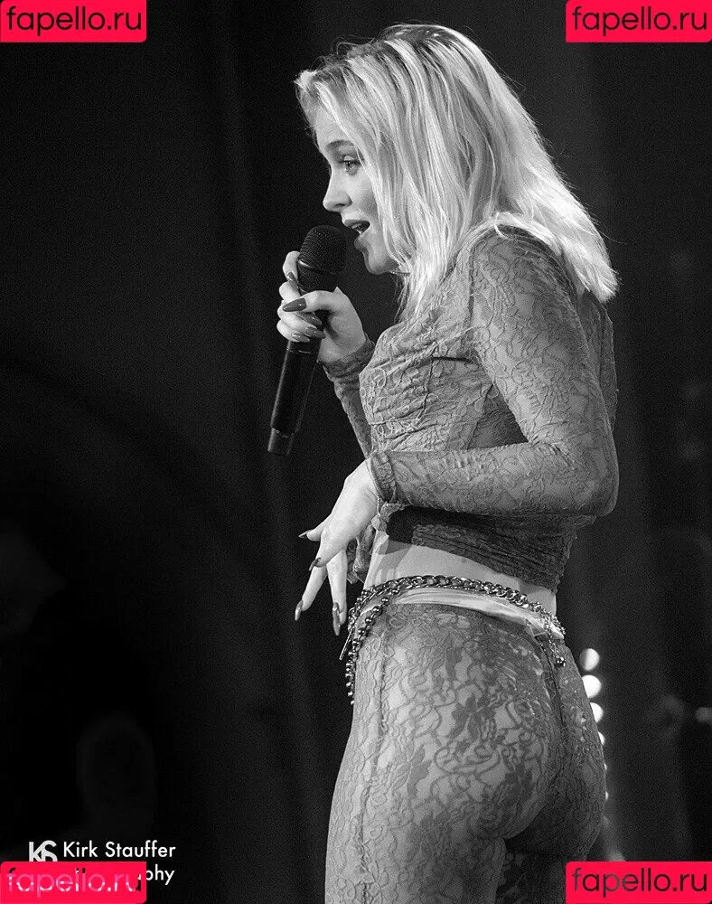 Zara Larsson / zaralarsson Onlyfans Photo Gallery 