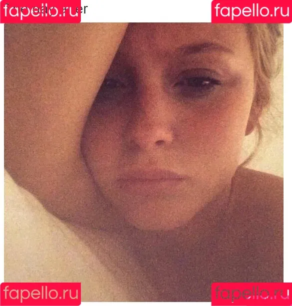 Zara Larsson / zaralarsson Onlyfans Photo Gallery 