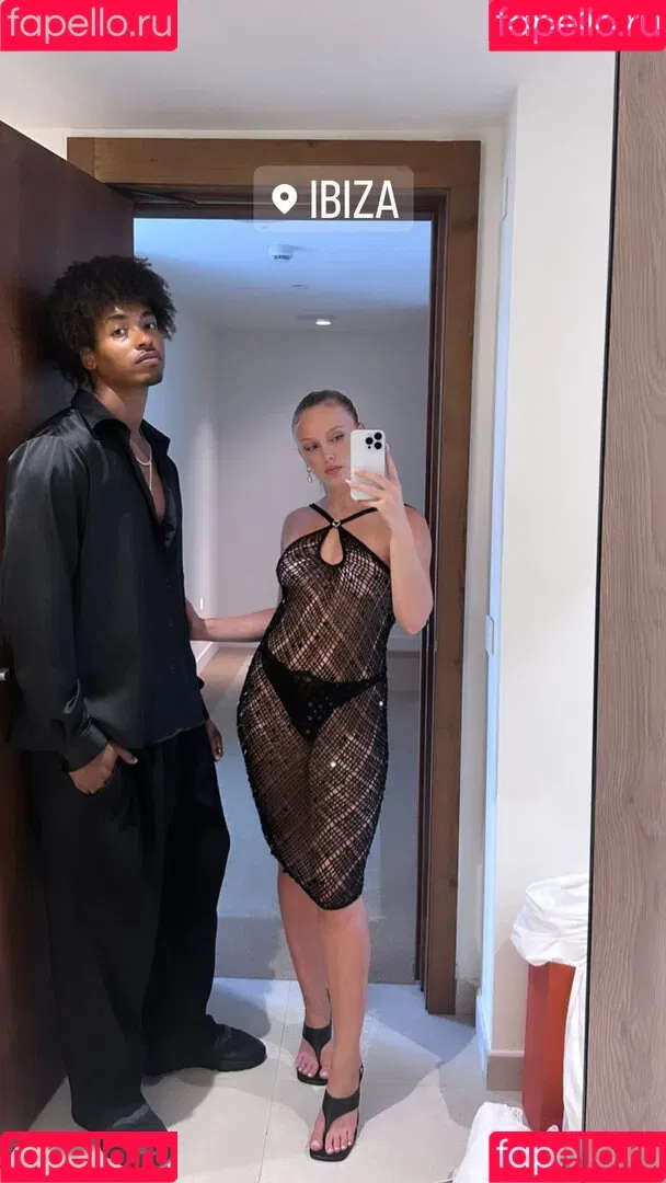 Zara Larsson / zaralarsson Onlyfans Photo Gallery 