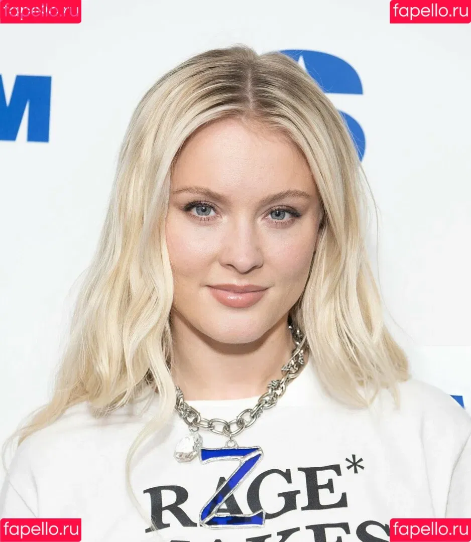 Zara Larsson / zaralarsson Onlyfans Photo Gallery 