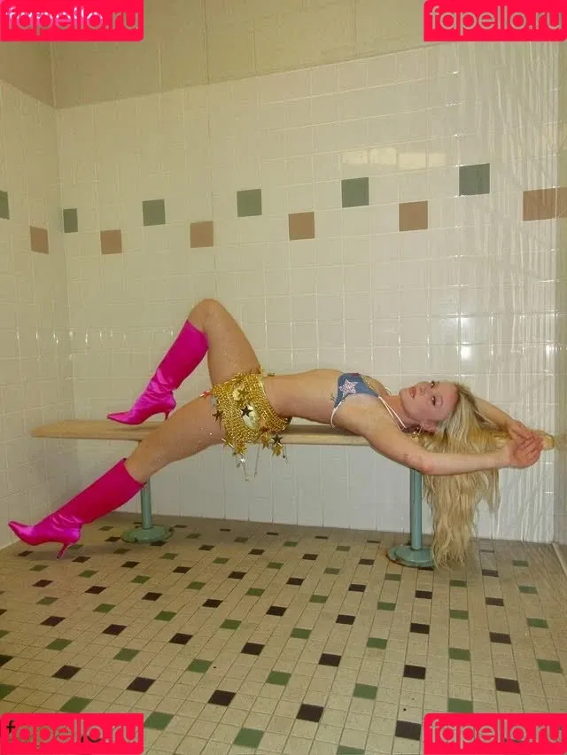 Zara Larsson / zaralarsson Onlyfans Photo Gallery 