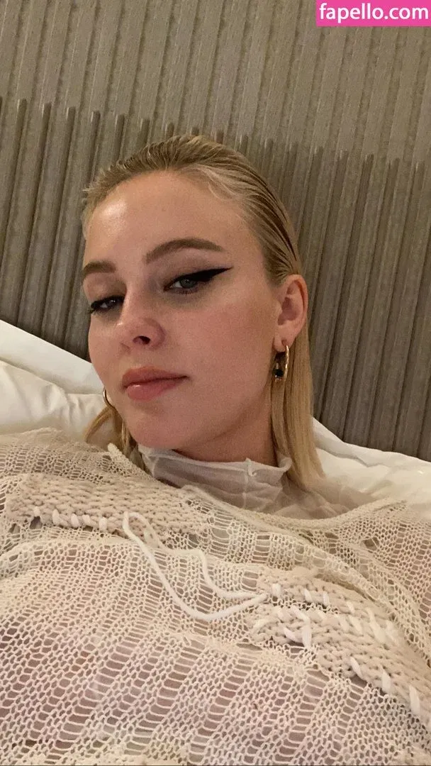 Zara Larsson / zaralarsson Onlyfans Photo Gallery 