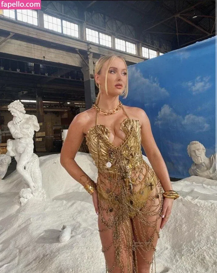 Zara Larsson / zaralarsson Onlyfans Photo Gallery 