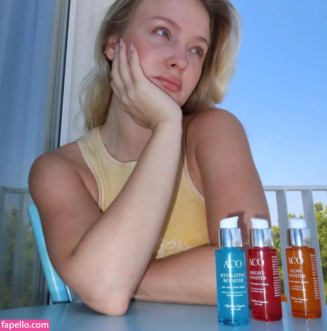 Zara Larsson / zaralarsson Onlyfans Photo Gallery 