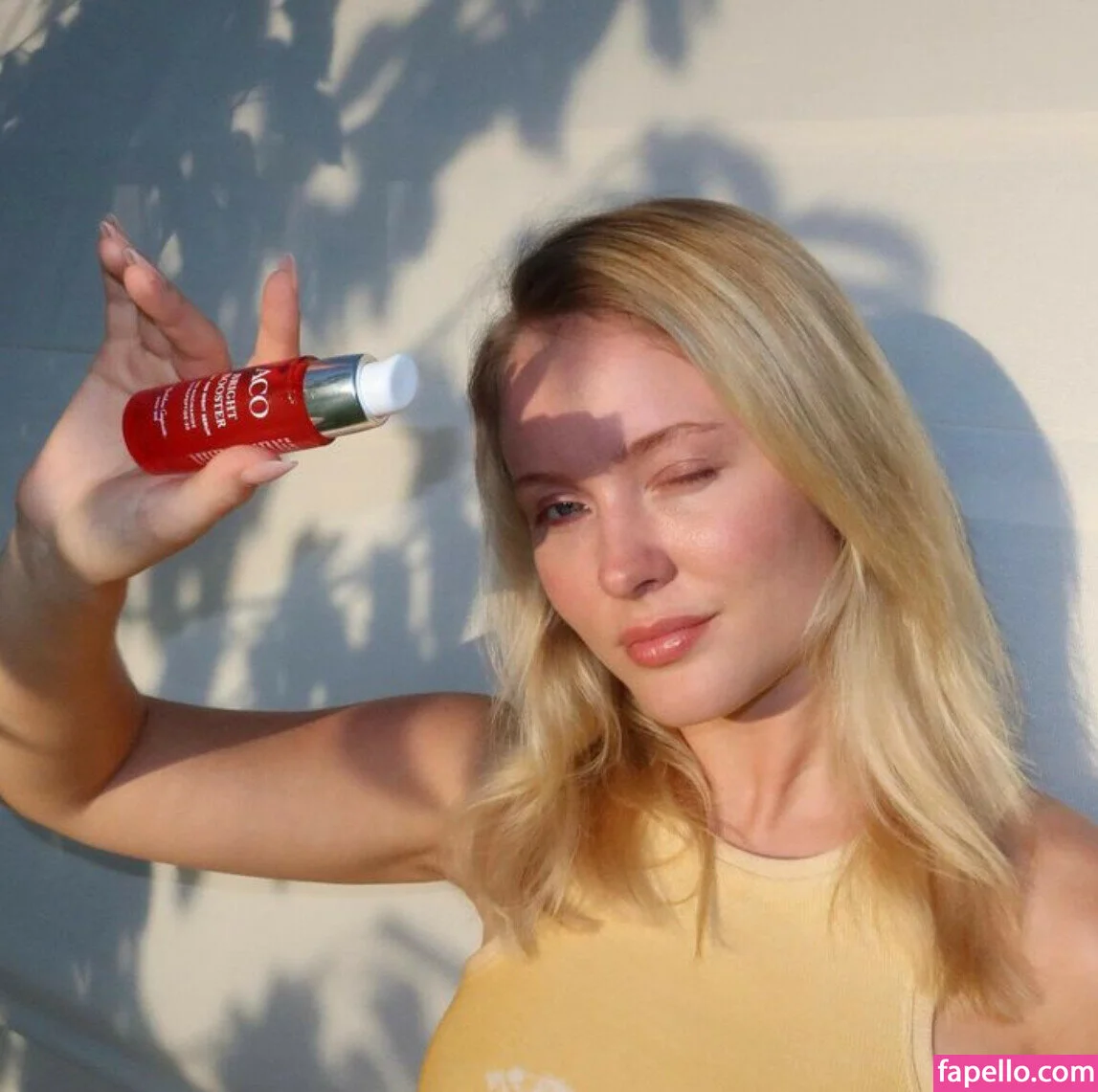 Zara Larsson / zaralarsson Onlyfans Photo Gallery 
