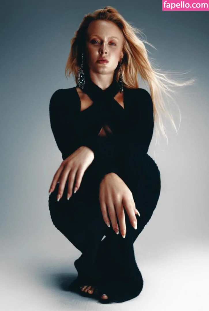 Zara Larsson / zaralarsson Onlyfans Photo Gallery 