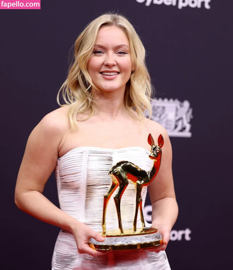 Zara Larsson / zaralarsson Onlyfans Photo Gallery 