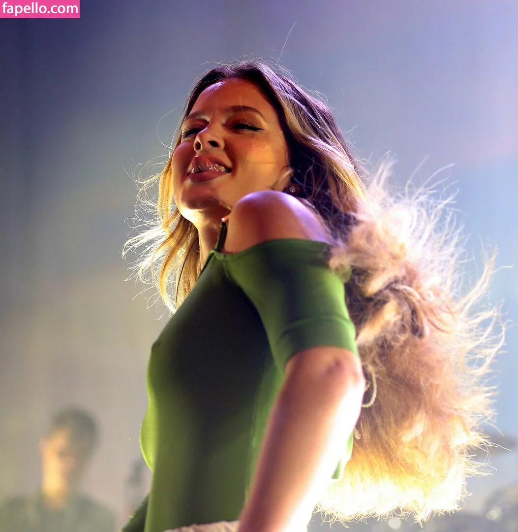 Zara Larsson / zaralarsson Onlyfans Photo Gallery 