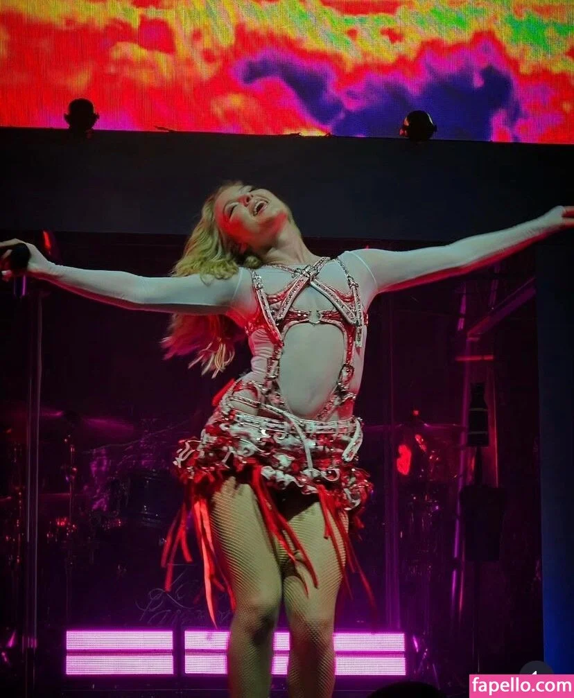 Zara Larsson / zaralarsson Onlyfans Photo Gallery 