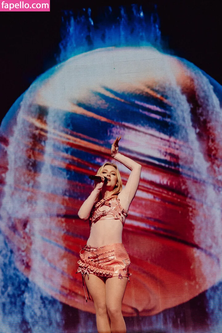 Zara Larsson / zaralarsson Onlyfans Photo Gallery 