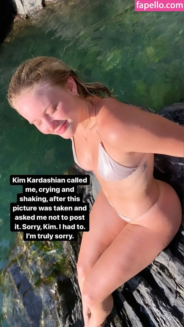 Zara Larsson / zaralarsson Onlyfans Photo Gallery 