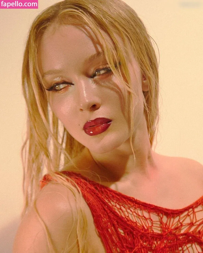 Zara Larsson / zaralarsson Onlyfans Photo Gallery 