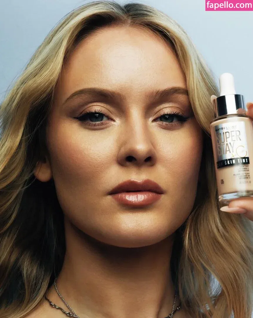 Zara Larsson / zaralarsson Onlyfans Photo Gallery 