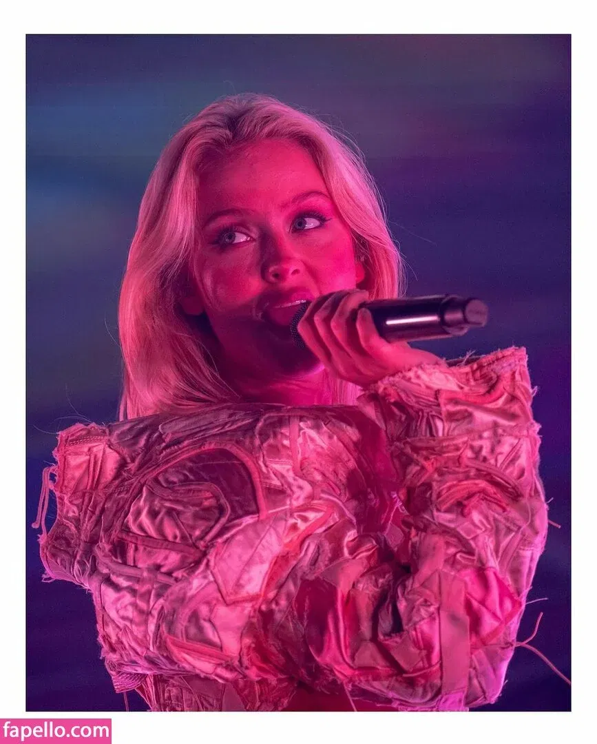 Zara Larsson / zaralarsson Onlyfans Photo Gallery 