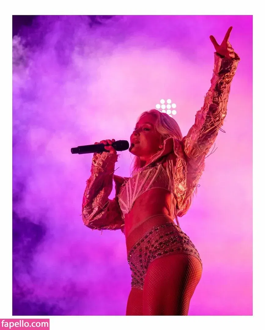 Zara Larsson / zaralarsson Onlyfans Photo Gallery 