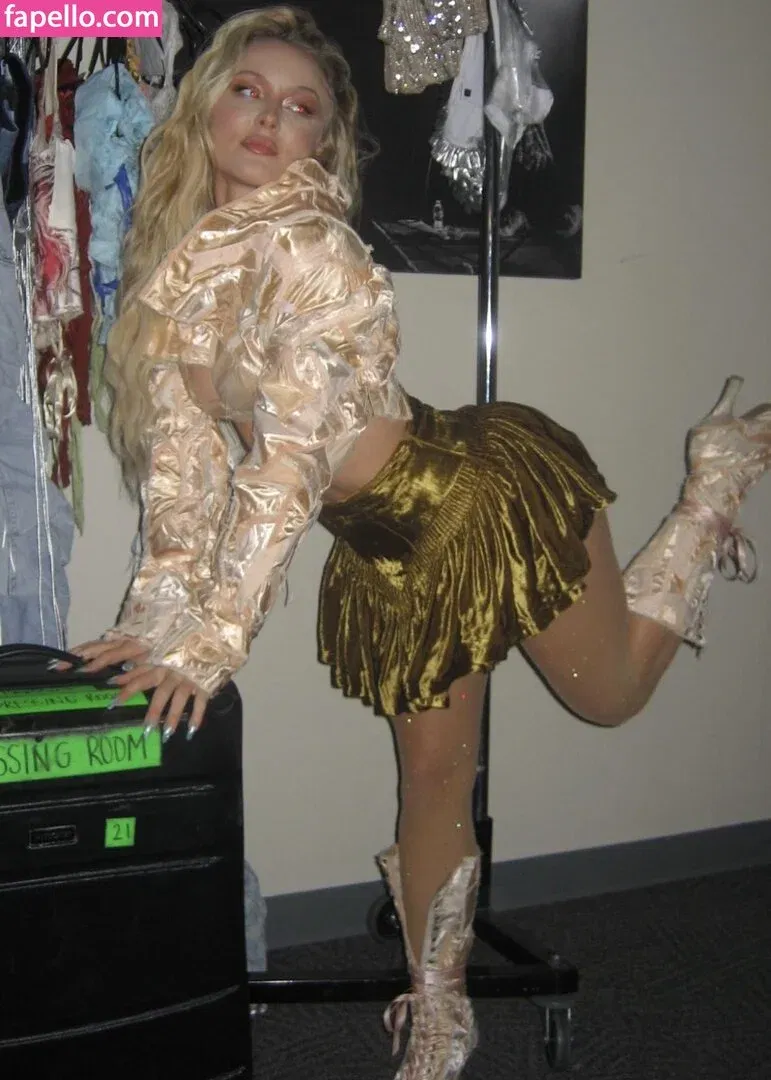 Zara Larsson / zaralarsson Onlyfans Photo Gallery 