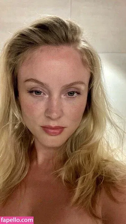 Zara Larsson / zaralarsson Onlyfans Photo Gallery 