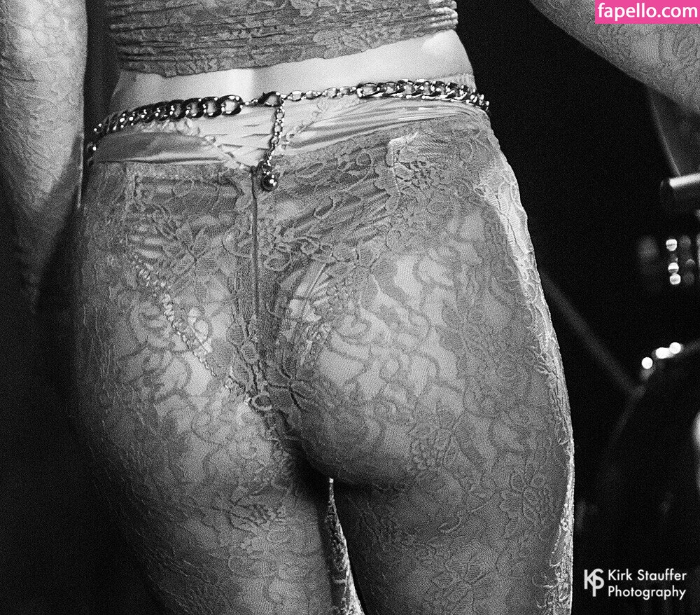 Zara Larsson / zaralarsson Onlyfans Photo Gallery 