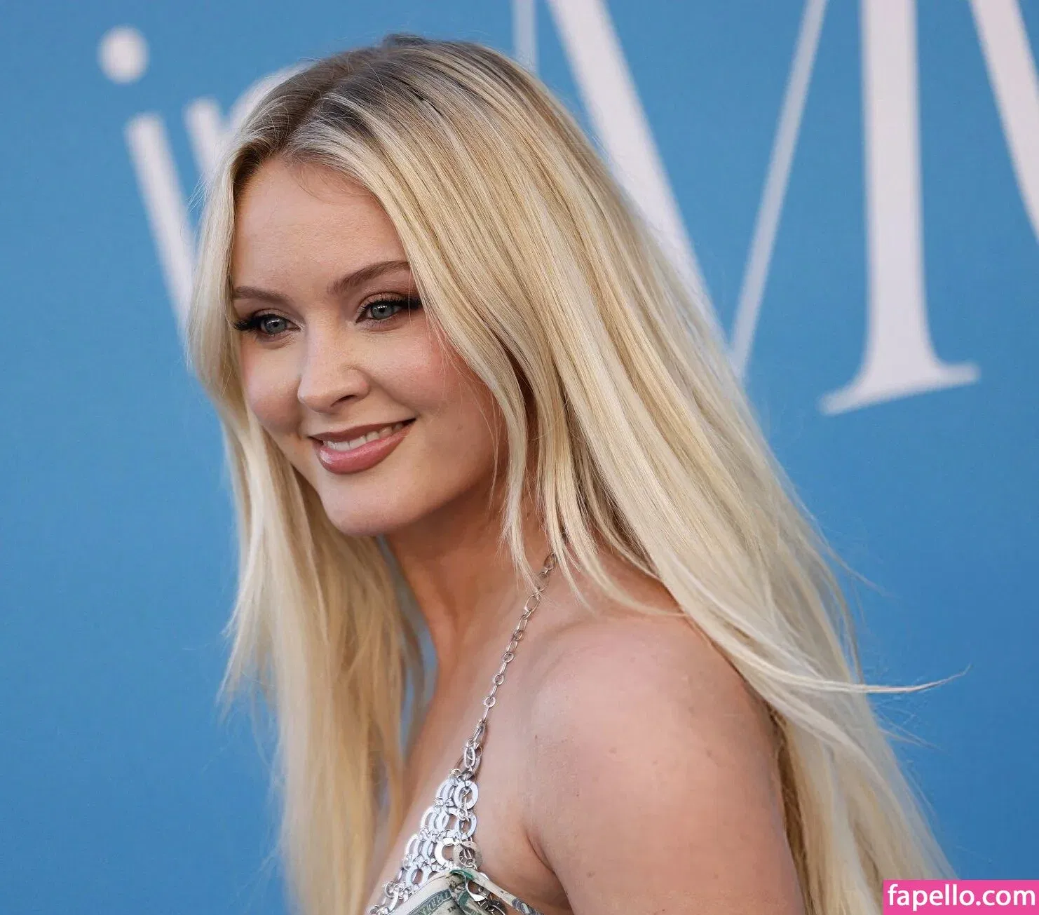 Zara Larsson / zaralarsson Onlyfans Photo Gallery 