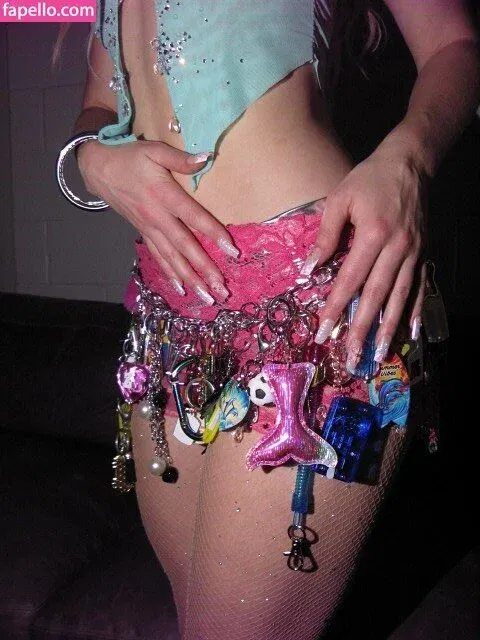 Zara Larsson / zaralarsson Onlyfans Photo Gallery 