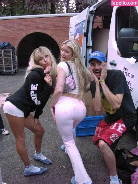 Zara Larsson / zaralarsson Onlyfans Photo Gallery 