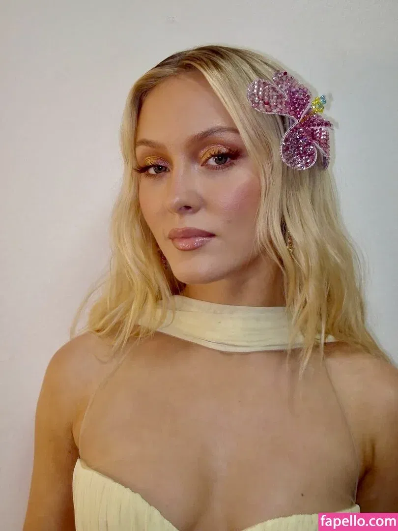 Zara Larsson / zaralarsson Onlyfans Photo Gallery 