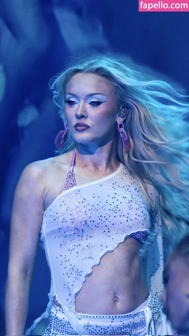 Zara Larsson / zaralarsson Onlyfans Photo Gallery 