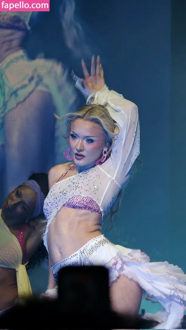 Zara Larsson / zaralarsson Onlyfans Photo Gallery 