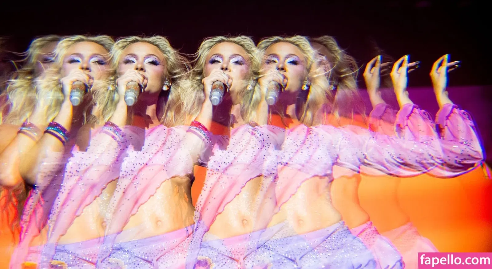 Zara Larsson / zaralarsson Onlyfans Photo Gallery 