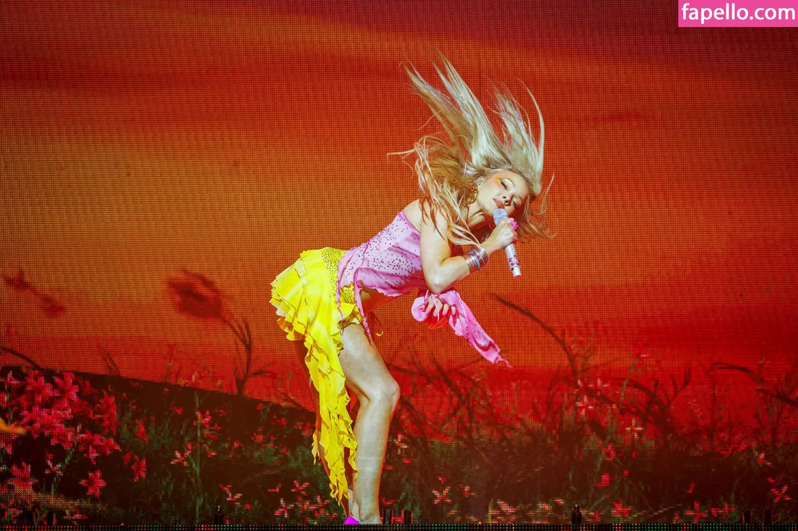 Zara Larsson / zaralarsson Onlyfans Photo Gallery 