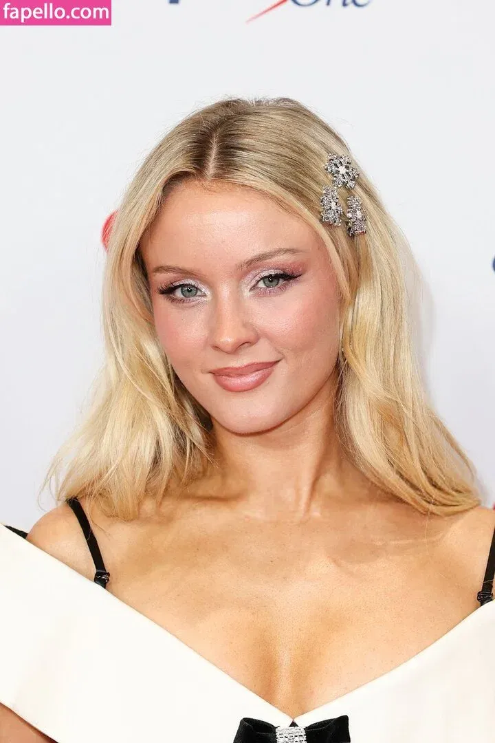 Zara Larsson / zaralarsson Onlyfans Photo Gallery 