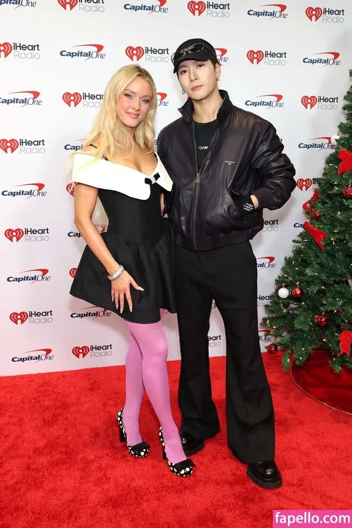 Zara Larsson / zaralarsson Onlyfans Photo Gallery 