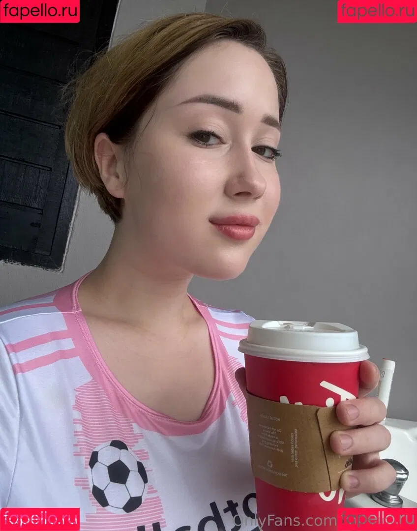 mila.milky.tea / milamilky Onlyfans Photo Gallery 