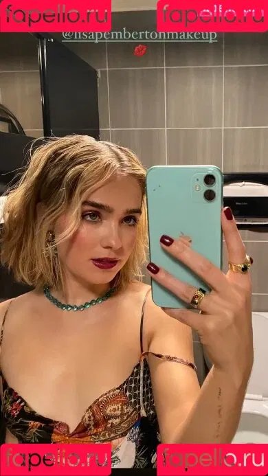 Haley Lu Richardson / haleyluhoo Onlyfans Photo Gallery 
