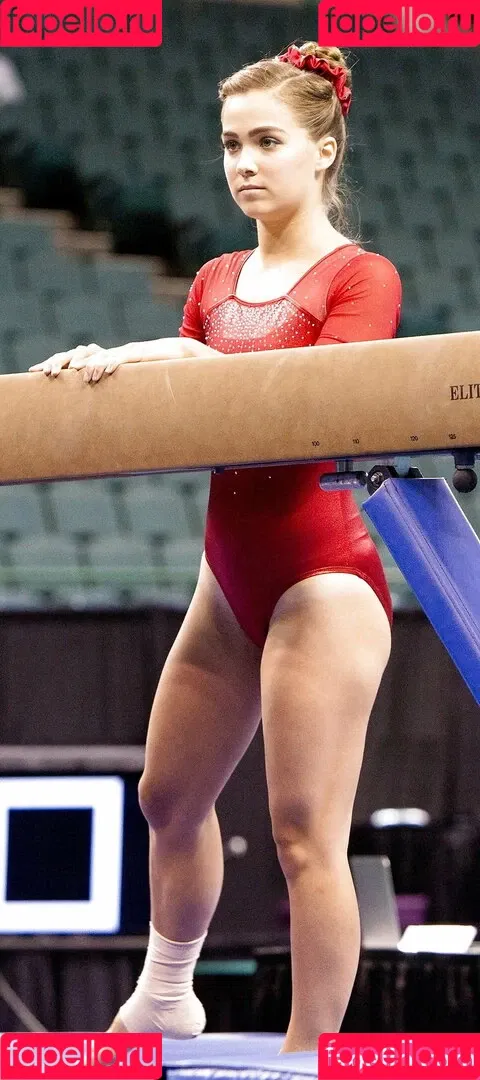 Haley Lu Richardson / haleyluhoo Onlyfans Photo Gallery 