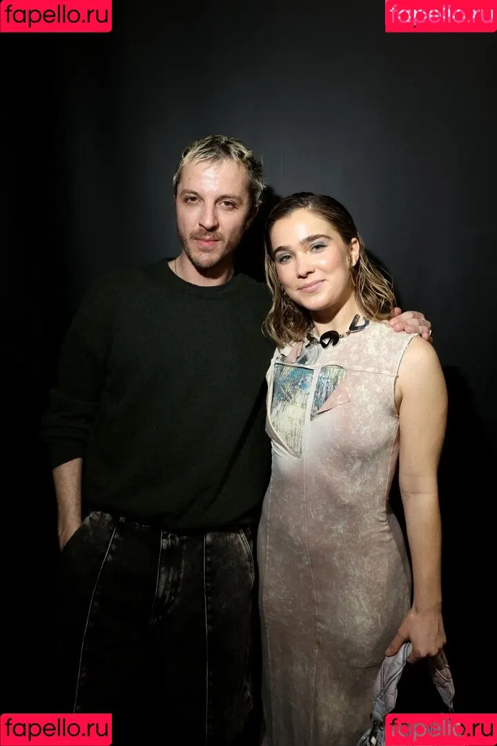 Haley Lu Richardson / haleyluhoo Onlyfans Photo Gallery 