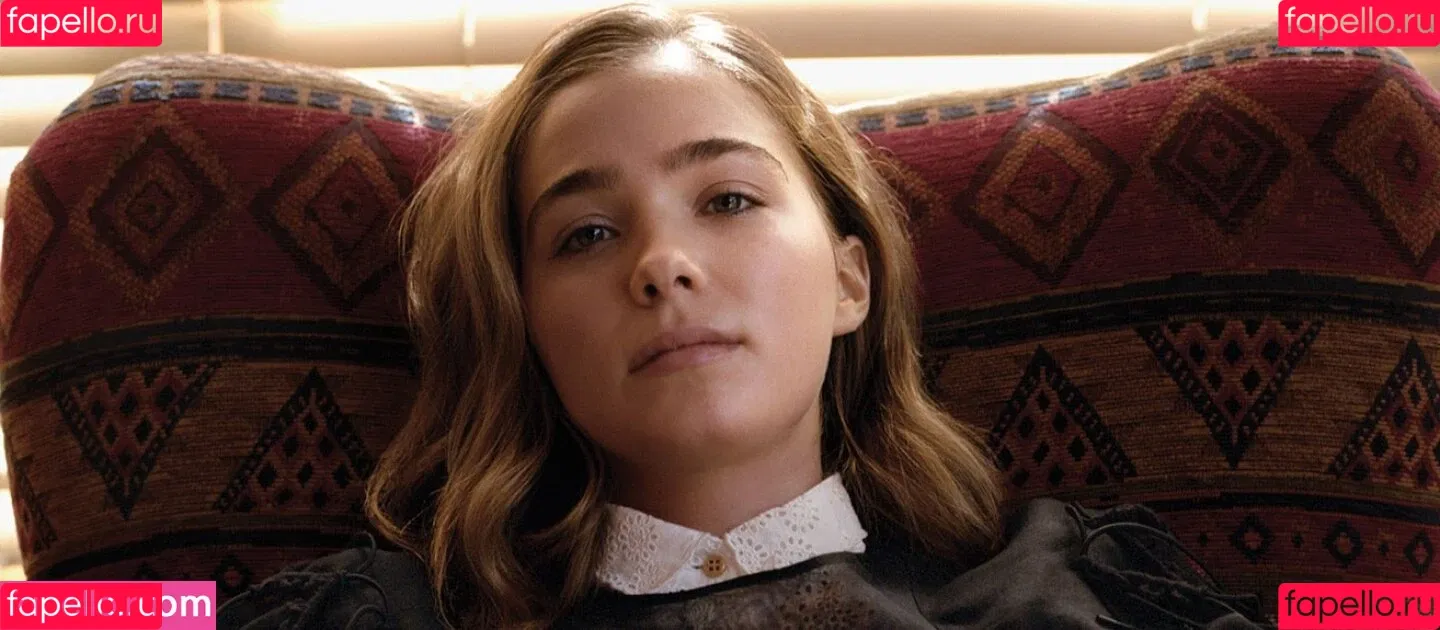 Haley Lu Richardson / haleyluhoo Onlyfans Photo Gallery 