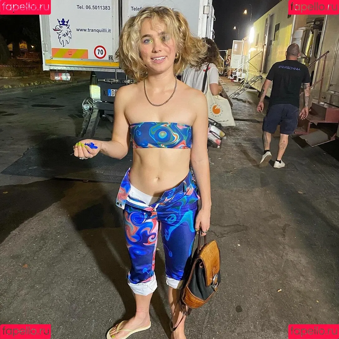 Haley Lu Richardson / haleyluhoo Onlyfans Photo Gallery 