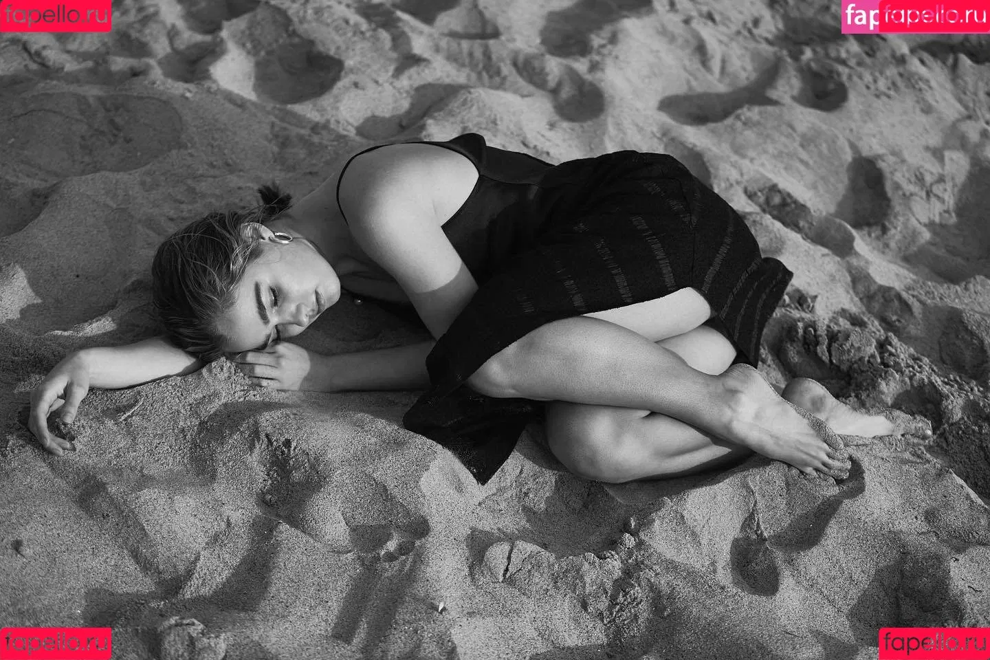 Haley Lu Richardson / haleyluhoo Onlyfans Photo Gallery 