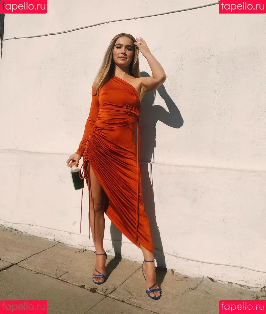 Haley Lu Richardson / haleyluhoo Onlyfans Photo Gallery 