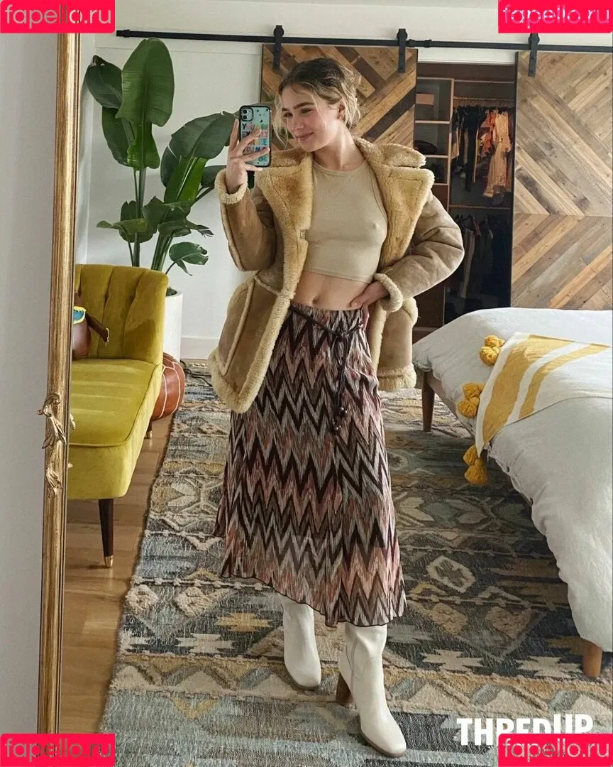 Haley Lu Richardson / haleyluhoo Onlyfans Photo Gallery 