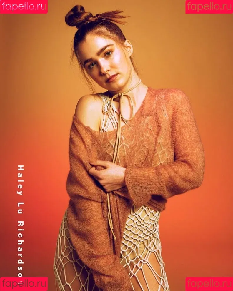 Haley Lu Richardson / haleyluhoo Onlyfans Photo Gallery 