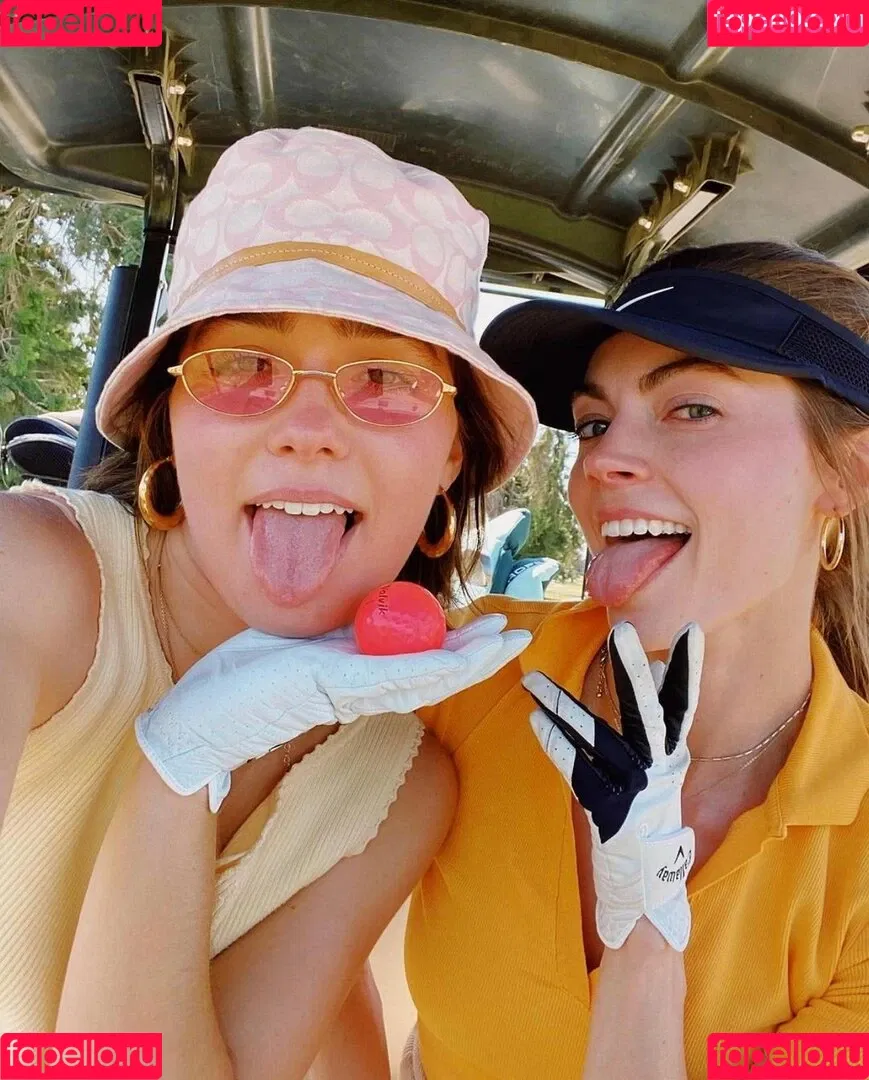 Haley Lu Richardson / haleyluhoo Onlyfans Photo Gallery 